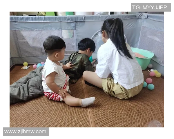 各大足球球星带娃日常曝光：梅西C罗带孩子玩耍温馨瞬间大揭秘